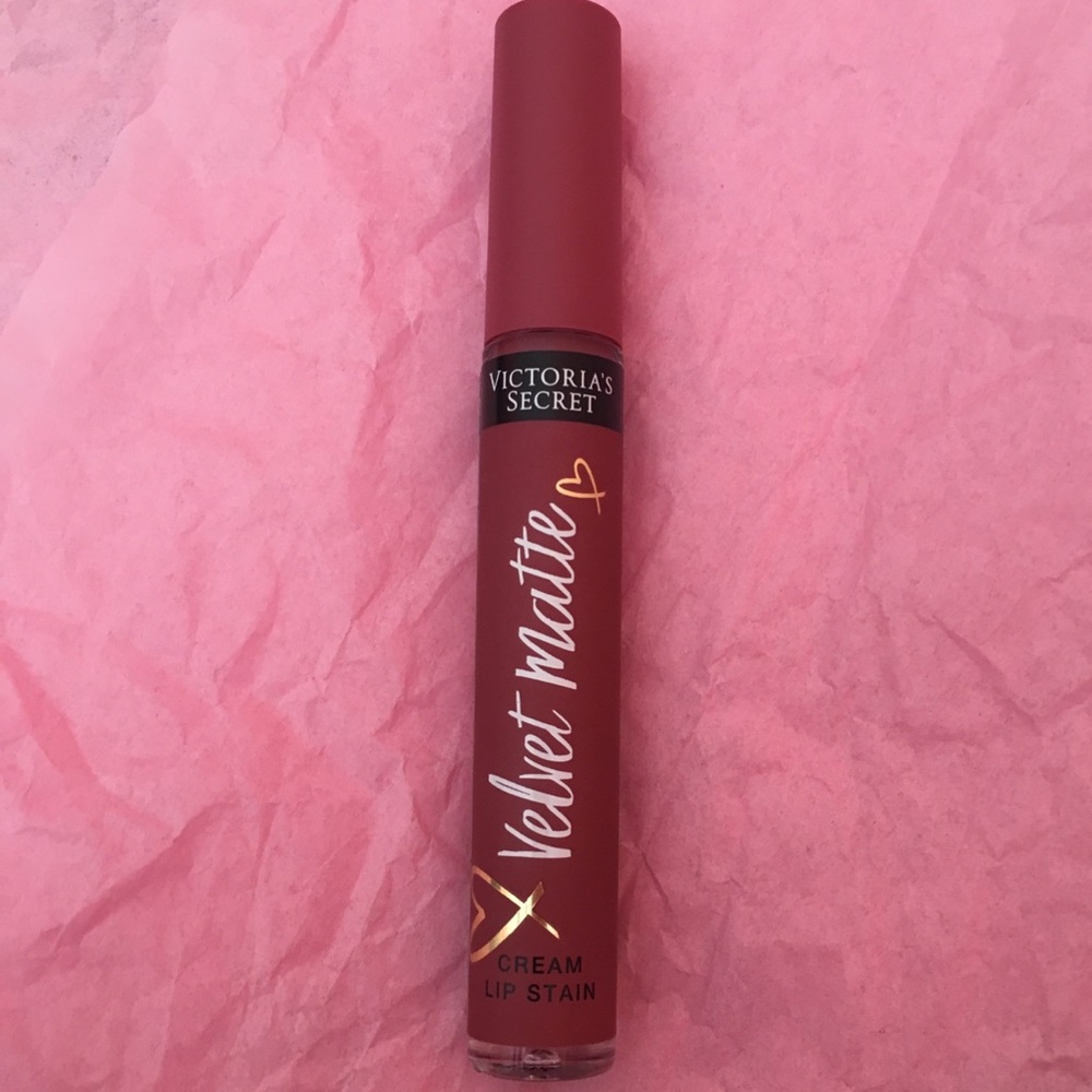 VELET MATTE LIPSTICK